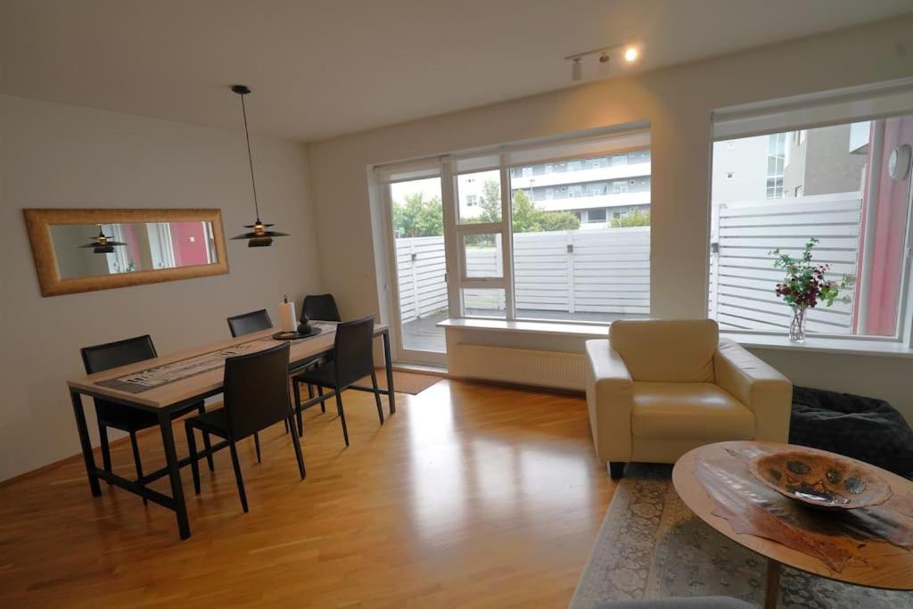 Beautiful With Patio In Reykjavik